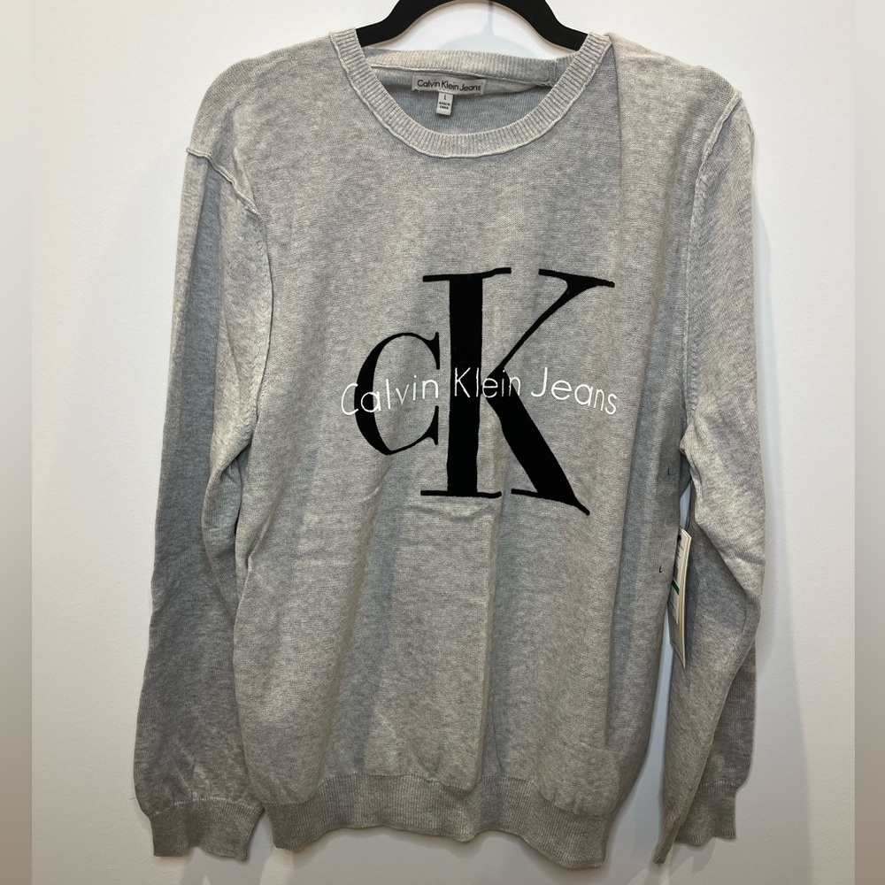 Calvin Klein Jeans 90’s gray sweater/pajama top, NWT